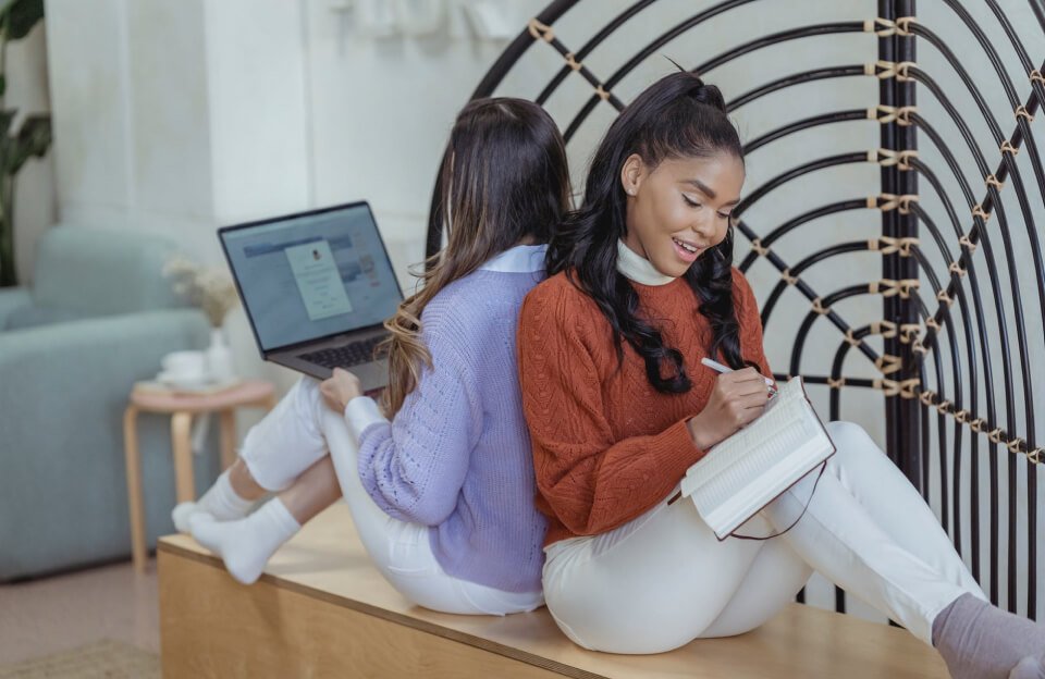 Watching Their Dust: Photographing Players in Pollination tech news post featured img 21